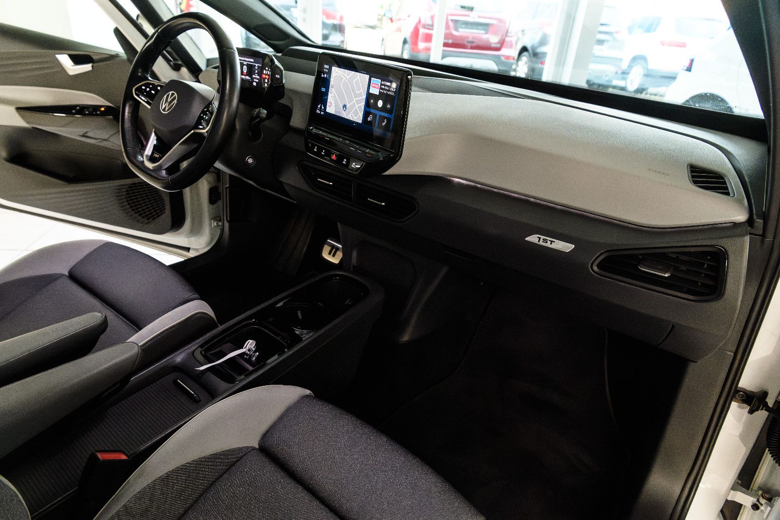 Fahrzeugabbildung Volkswagen ID.3 Pro Performance 150 kW*LED+SHZ+PANORAMA+NAV