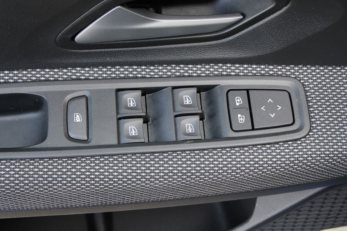 Fahrzeugabbildung Dacia Sandero Journey TCe 90