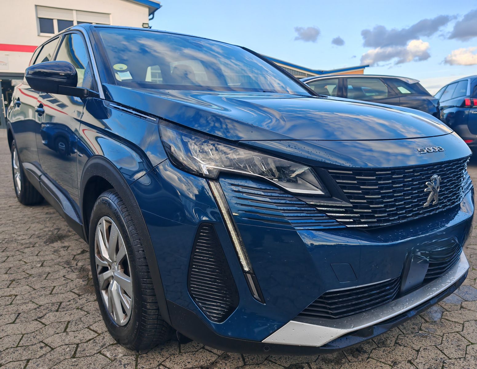 Peugeot 5008 Active Pack 1.5 HDi 130CV 7-Sitze imagem 2