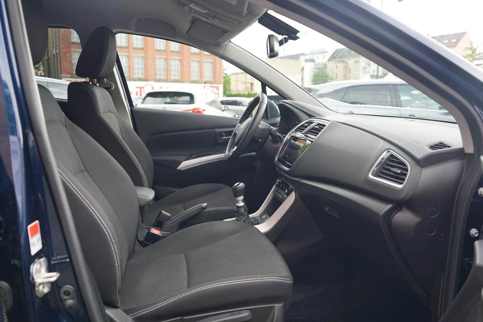 Suzuki SX4 S-Cross 1.4 Boosterjet mHev LED Kamera ACC