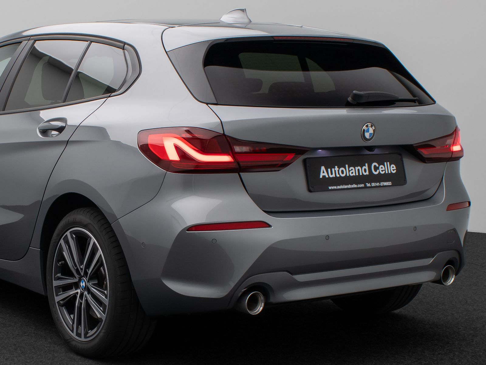 Fahrzeugabbildung BMW 120i Panorama Kamera HUD HiFi DAB LED 17Zoll