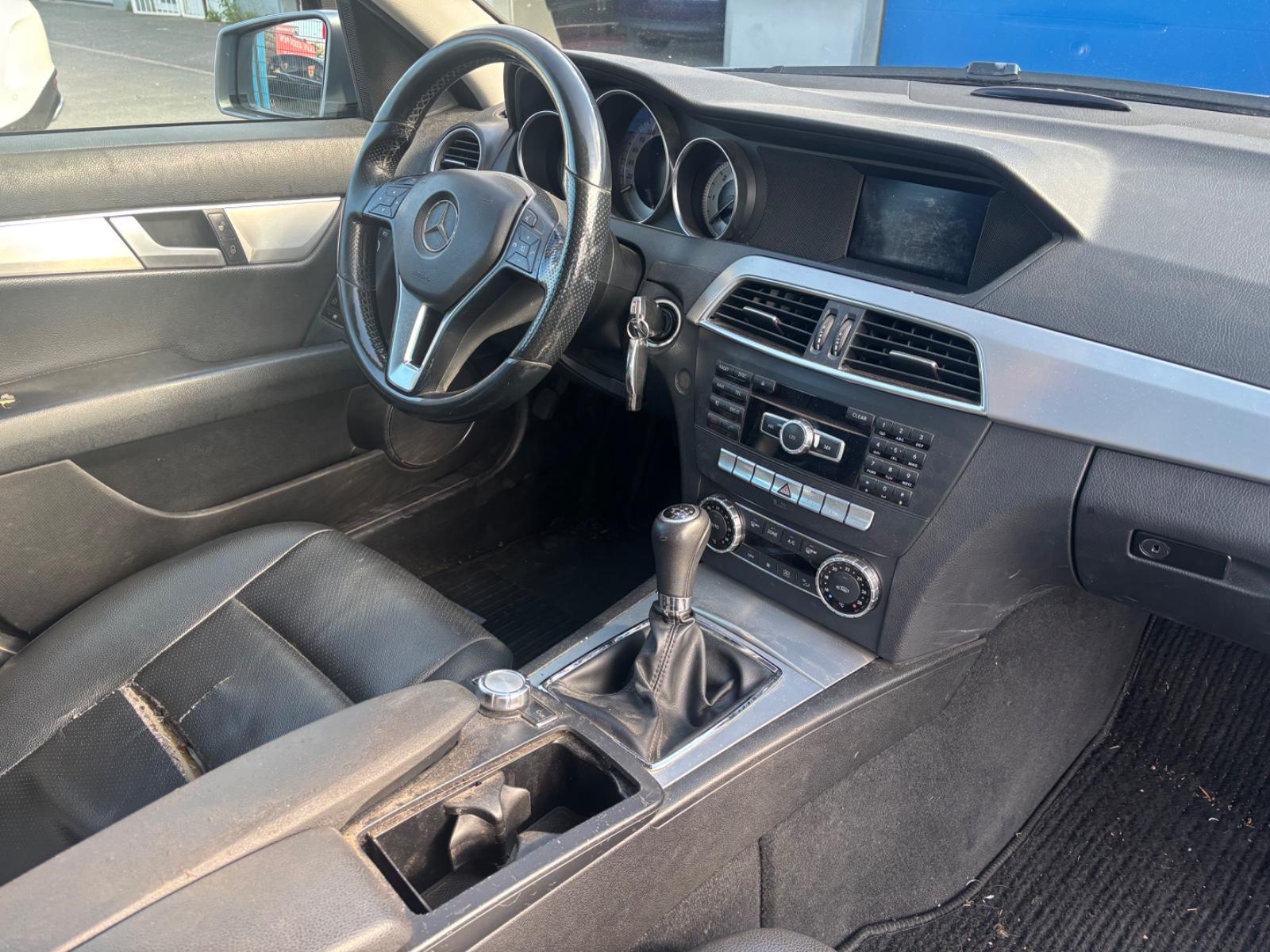Mercedes-Benz C200 2013 — photo 8