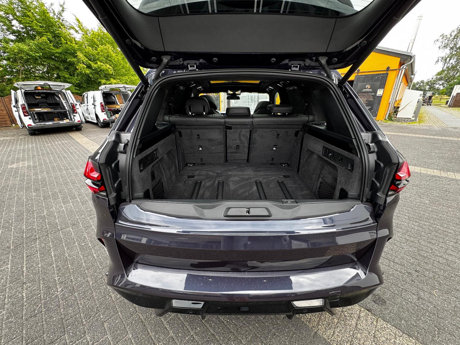 BMW X5 M Comp-Bowers&Wilkins+Sky Lounge+AHK+MATRIX