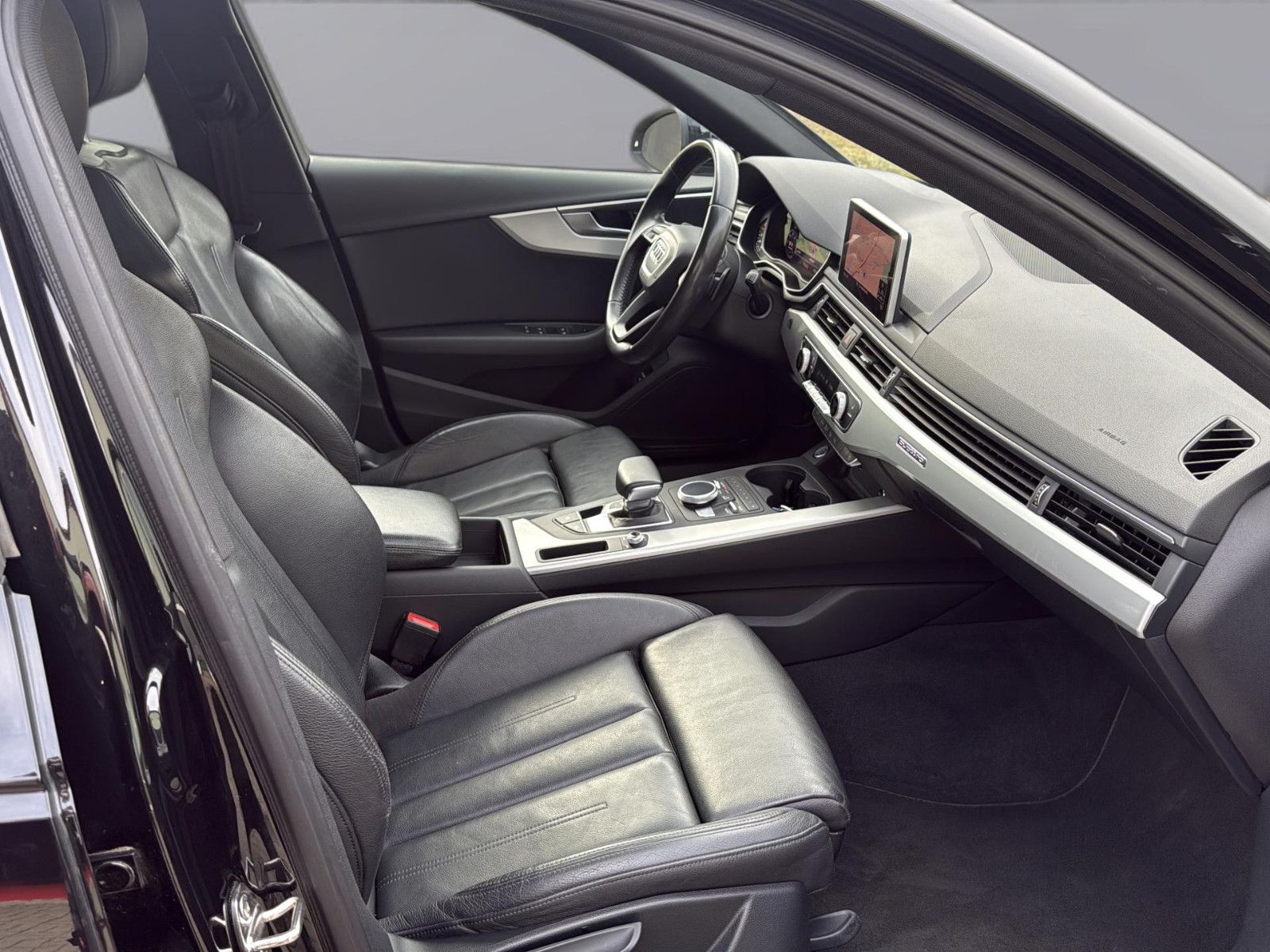 Fahrzeugabbildung Audi A4 Avant 40 TDI quattro sport/ AHK/ Leder