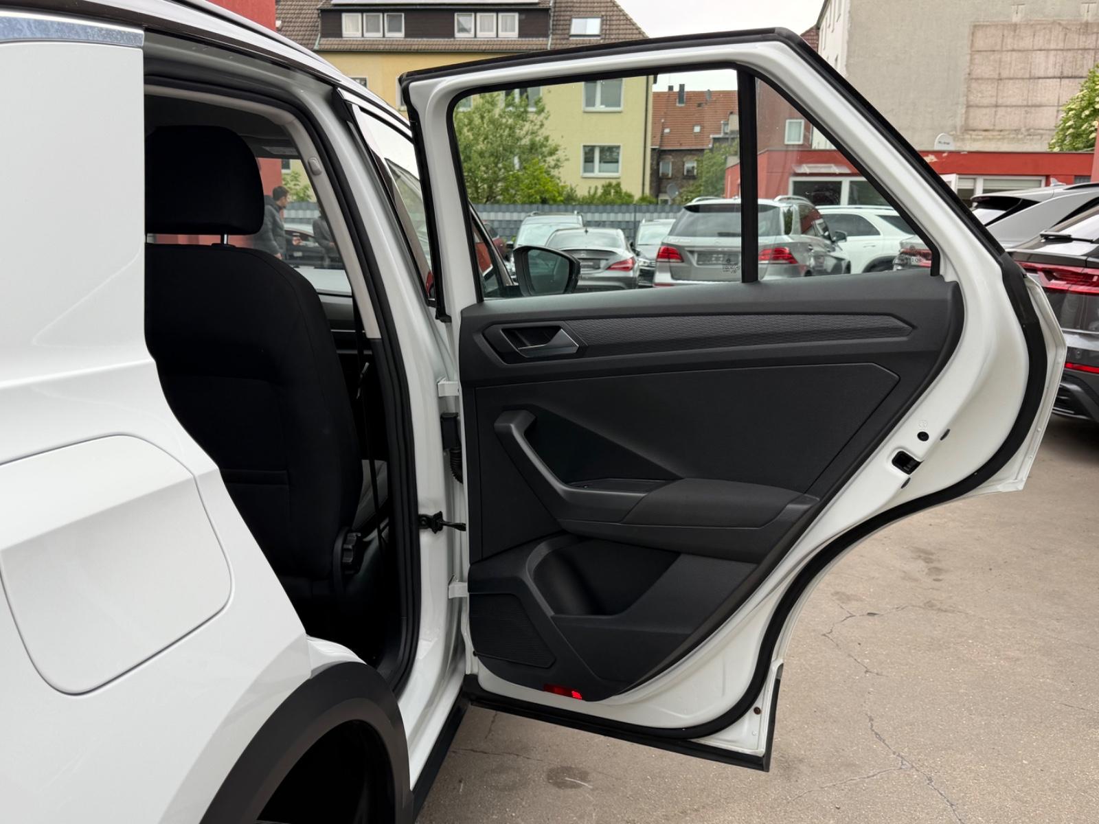 Volkswagen T-Roc Style*R-KAM*AHK*APPLE-CAR*ALU
