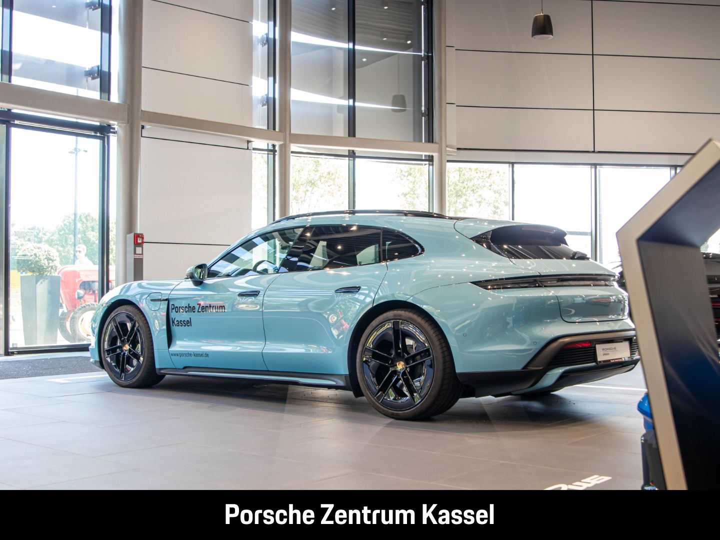 Porsche Taycan Sport Turismo InnoDrive HeadUp Soft-Close imagem 3