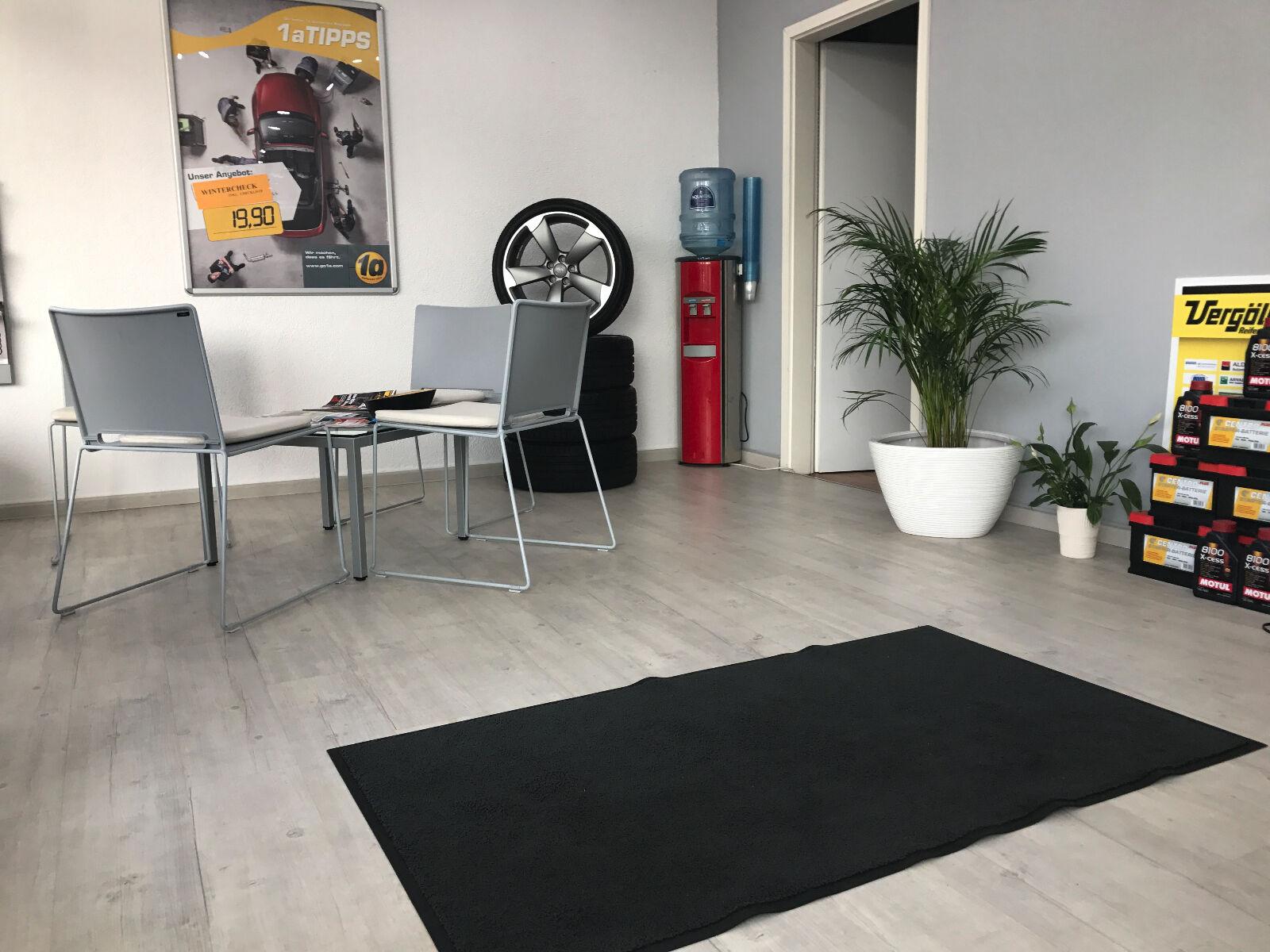 showroom-image-main