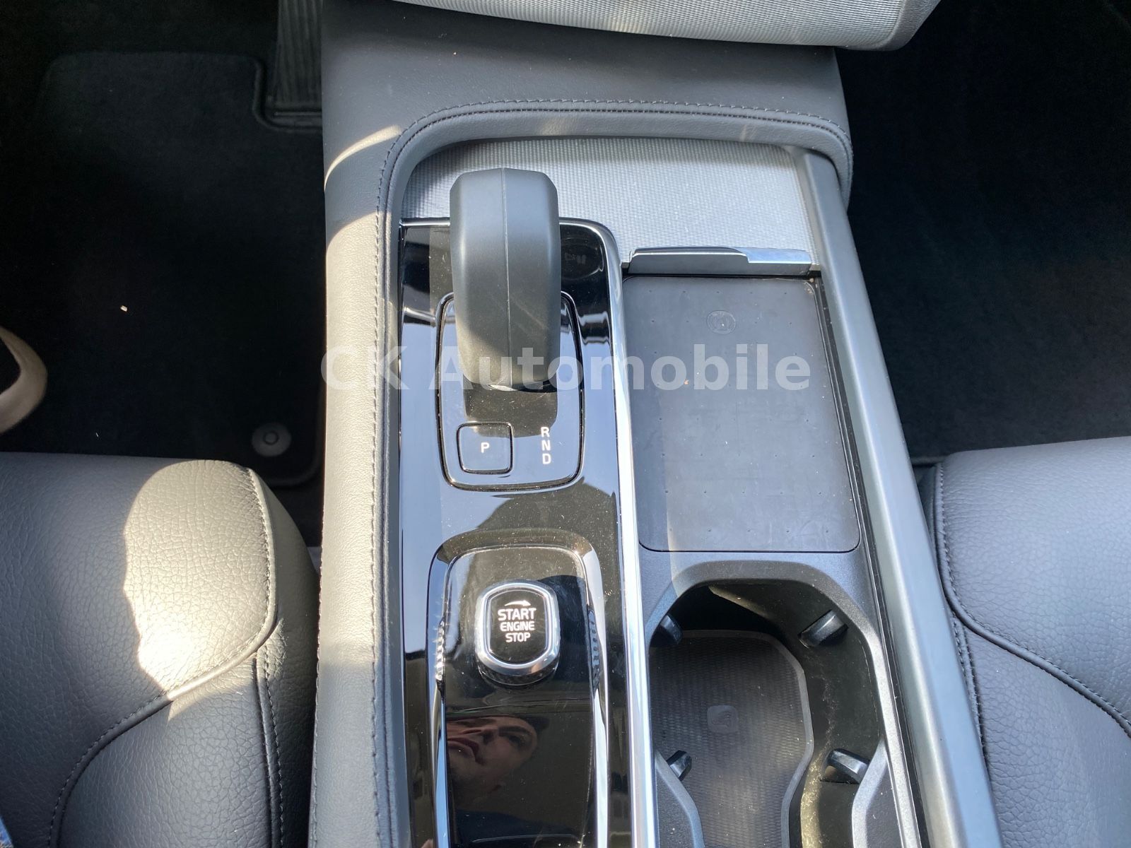 Fahrzeugabbildung Volvo XC90 T8 Core Recharge Plug-In Hybrid AWD/7 Sitze