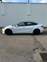 Tesla Model 3 Allradantrieb mit Dualmotor Long Range - Tesla Model 3 in Mainz