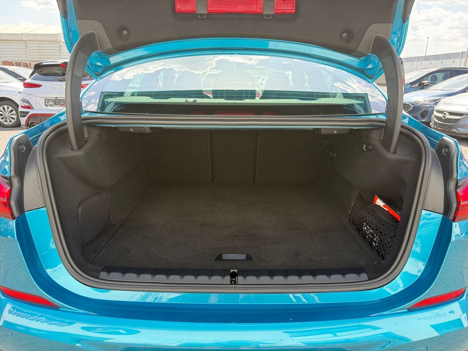 Fahrzeugabbildung BMW 220 Gran Coupé 220d xDrive M SPORT LED R-KAMERA