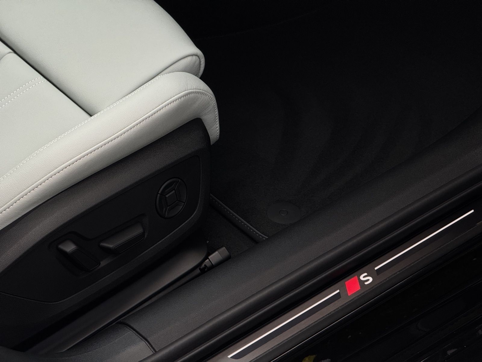 Audi A6 - Bild 15