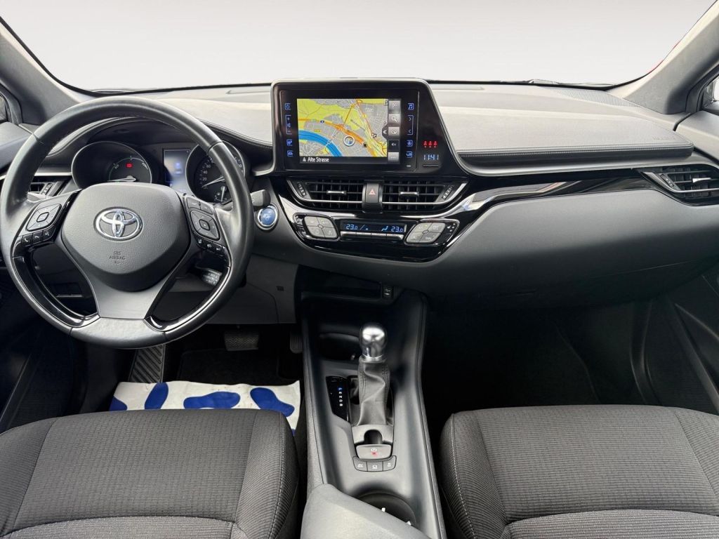 Fahrzeugabbildung Toyota C-HR Hybrid Flow