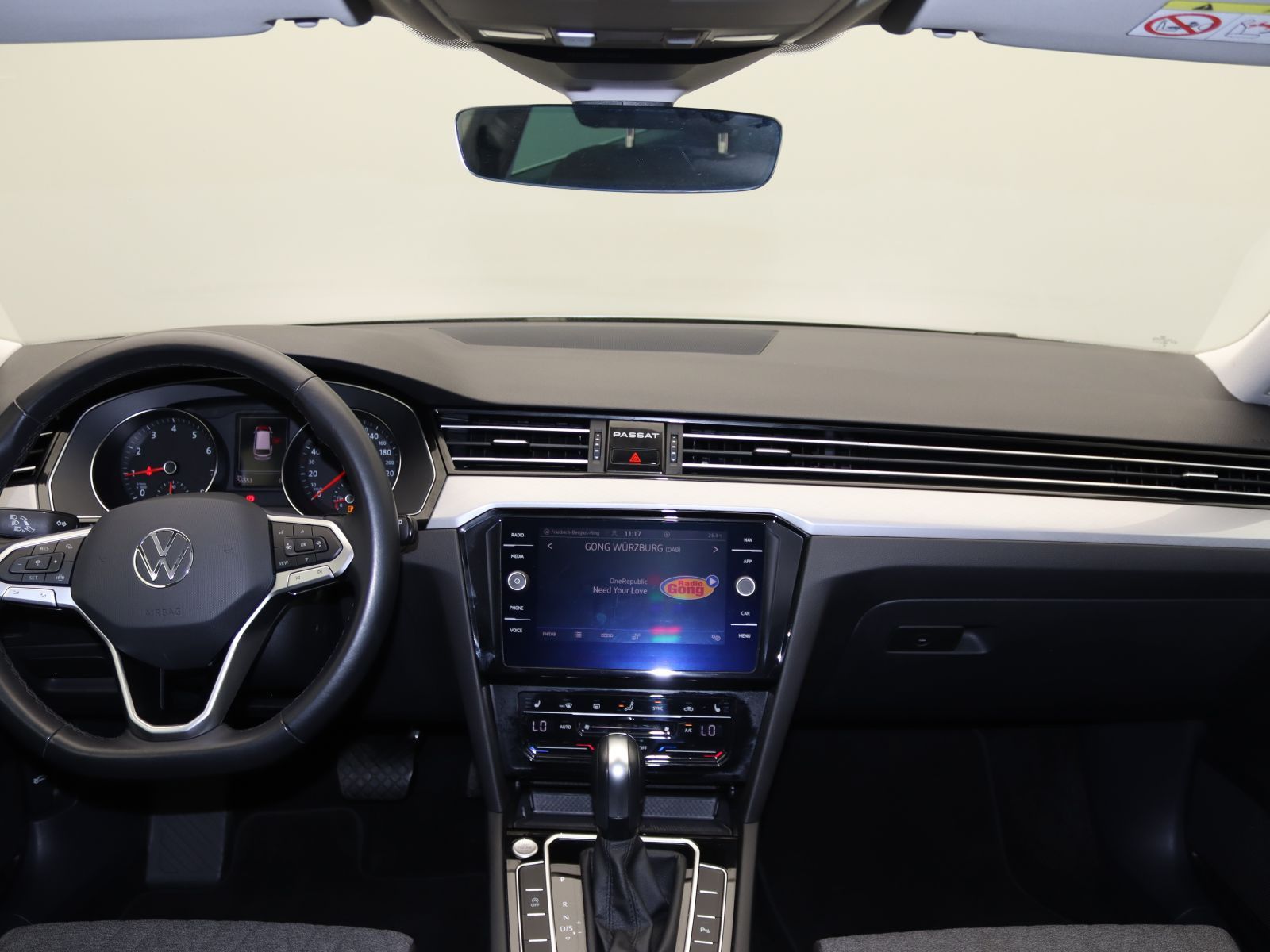 Volkswagen Passat Variant - Bild 12