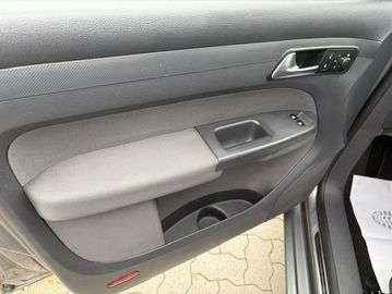 Volkswagen Caddy - 9
