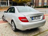Mercedes-Benz C 180 AVANTGARDE 1.6l G.Schiebedach XenonT.Leder - Mercedes-Benz C 180 mit Benzin-Antrieb: Limousine, Automatik, 1.6