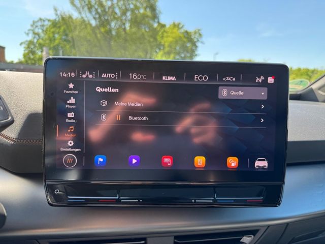 Born 58kWh Navi Wärmep. HuD 20'' Glasdach ACC