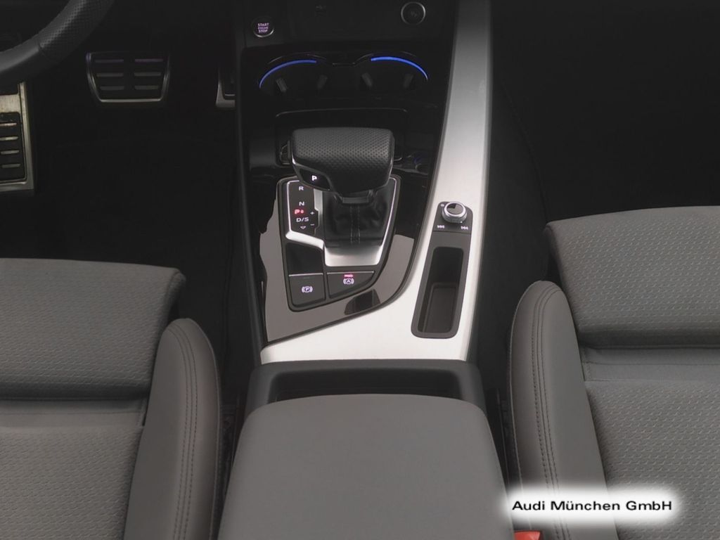 AUDI A4 2024