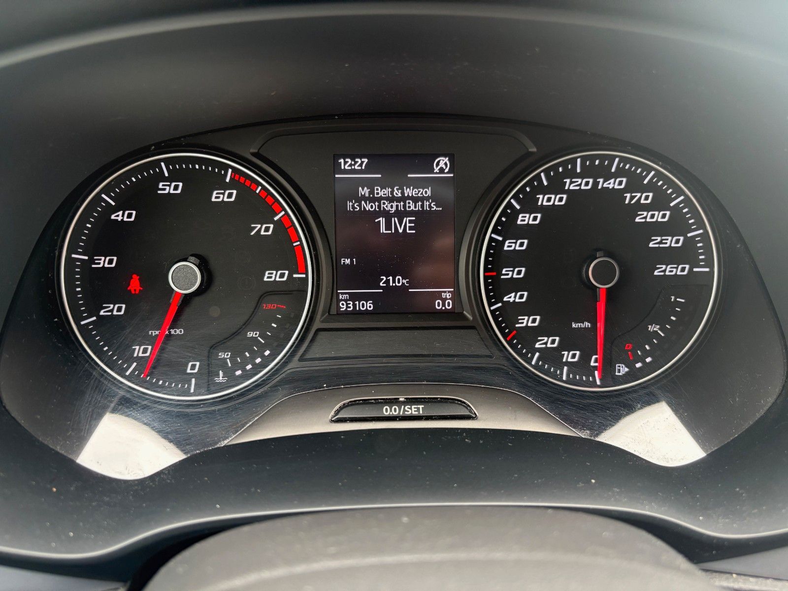 Fahrzeugabbildung SEAT Leon Style 1.4 TSI Klima SHZ Tempomat SPORTLENKR