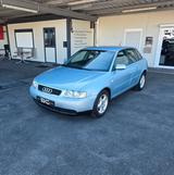 Audi A3 1.6 5-türig/Tüv neu/Klimaautomatik/SHZ - Audi A3: Türig