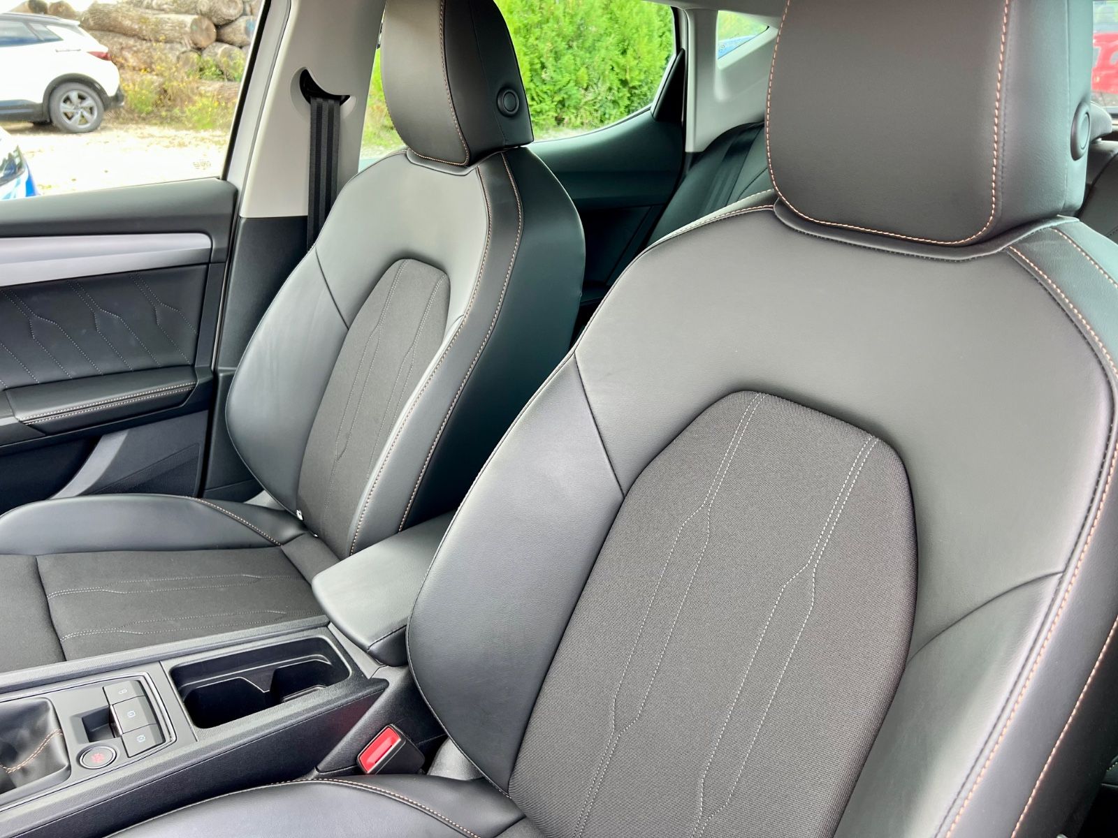 CUPRA Leon AAC LED ISOFIX L+R SENSOR