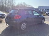 Toyota Auris 2.0 D-4d.dpf.5d - Toyota Auris: 2.0