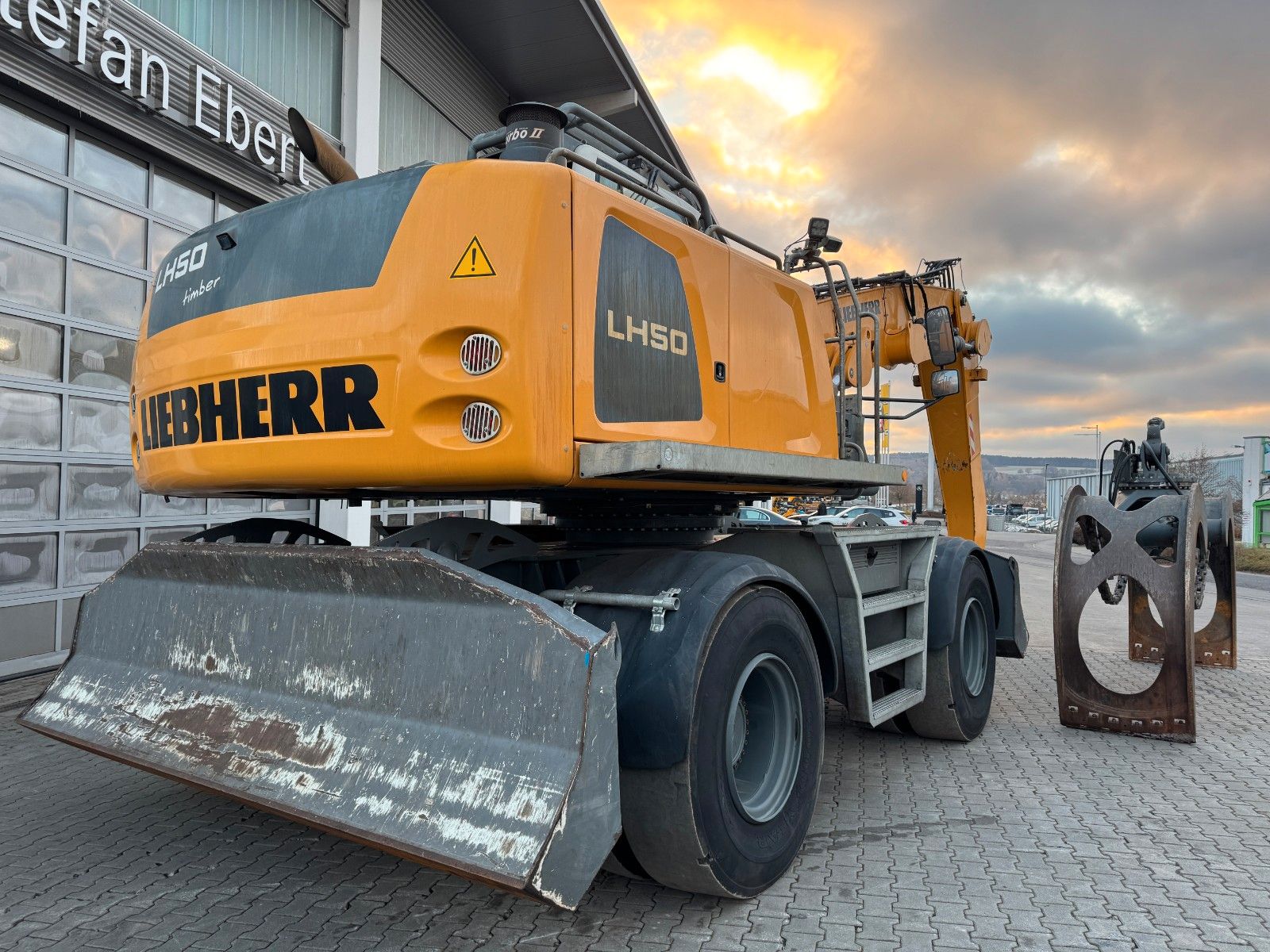 Fahrzeugabbildung Liebherr LH 50 M Timber / inkl. Holzzange / 2020 / 11m