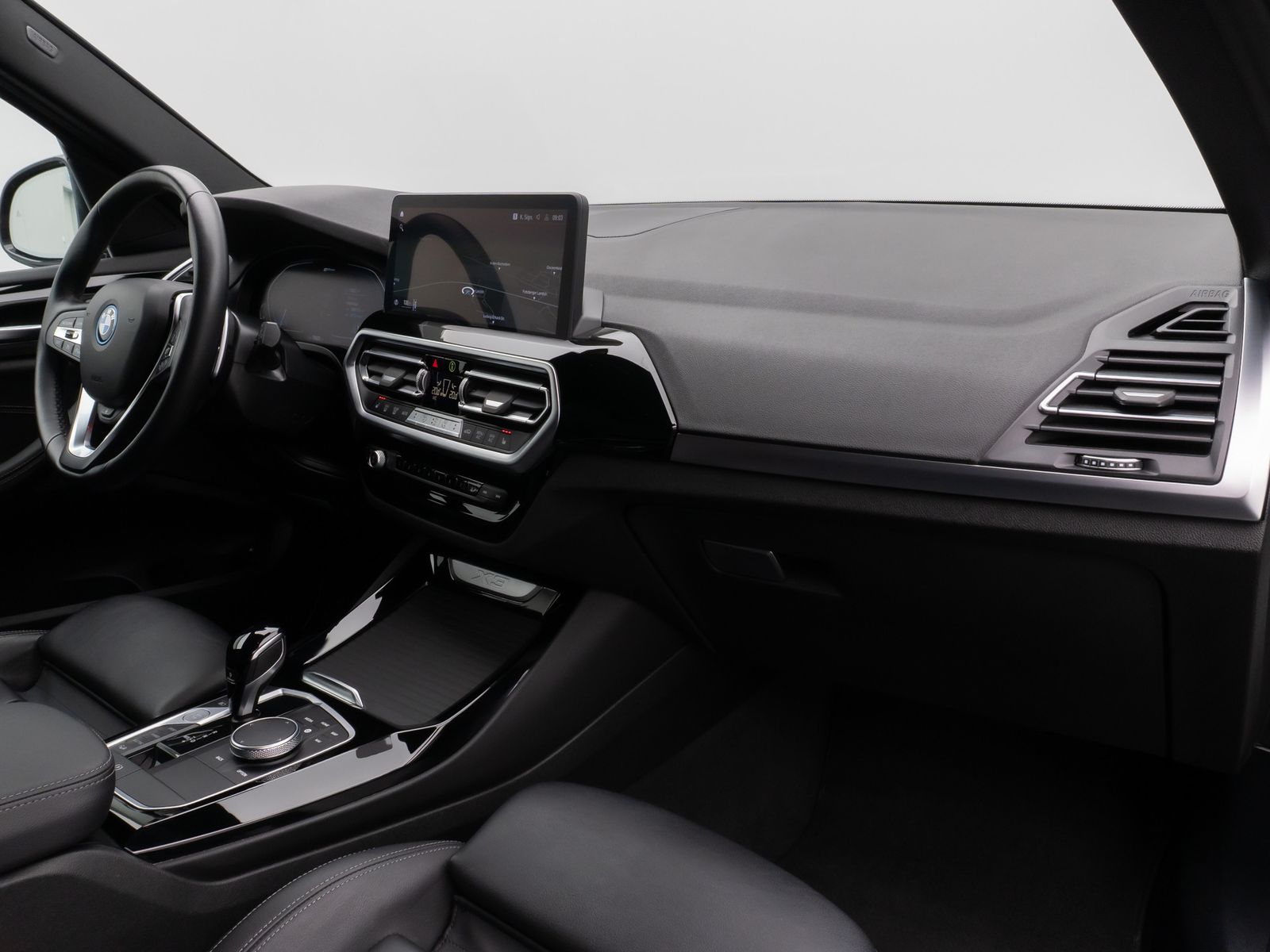 Fahrzeugabbildung BMW X3 xD30e Laser HUD DAB HiFi AHK Komfort 19Zoll