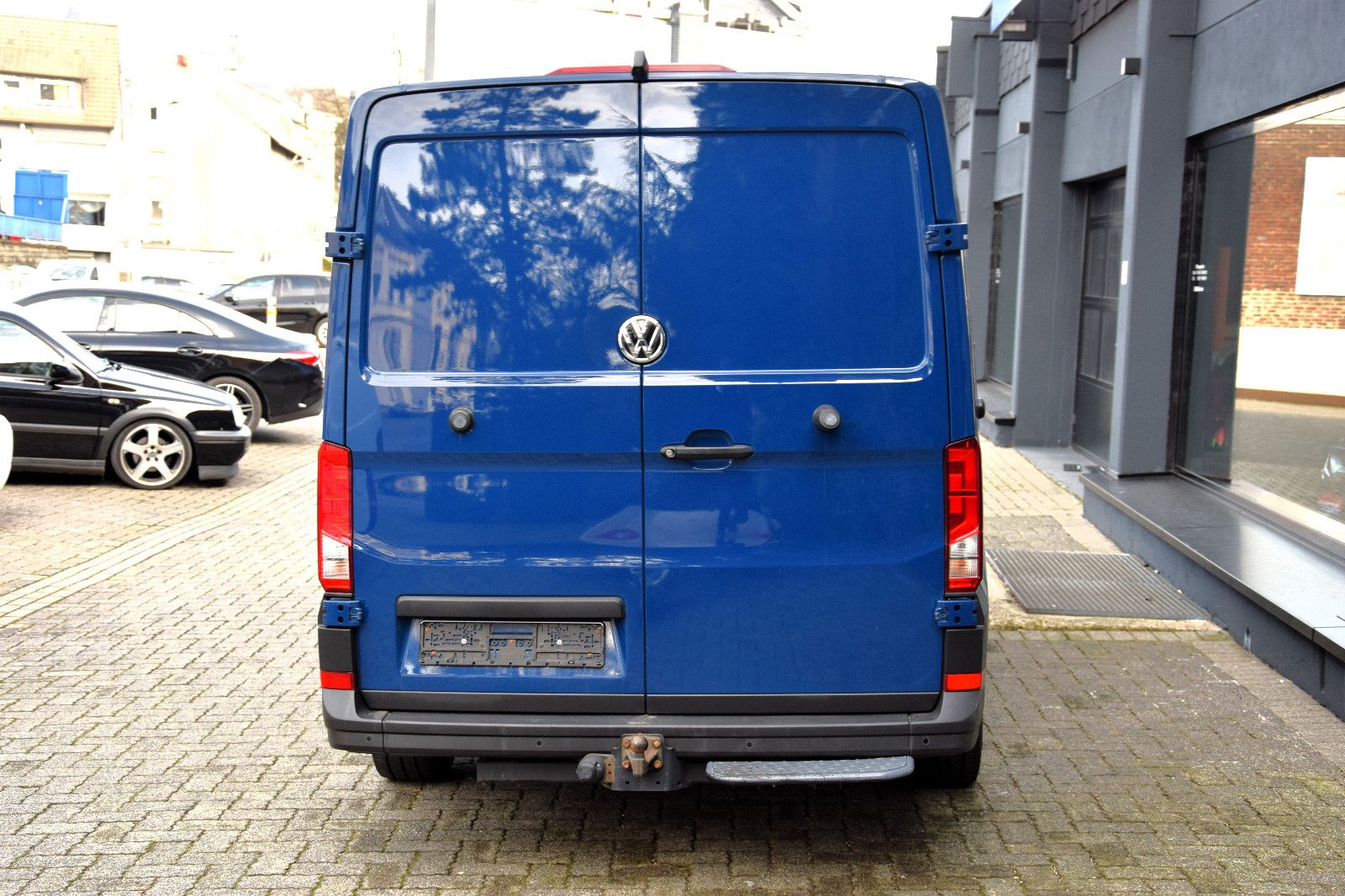 Fahrzeugabbildung Volkswagen Crafter Kasten 35 mittellang FWD bott Stndhz