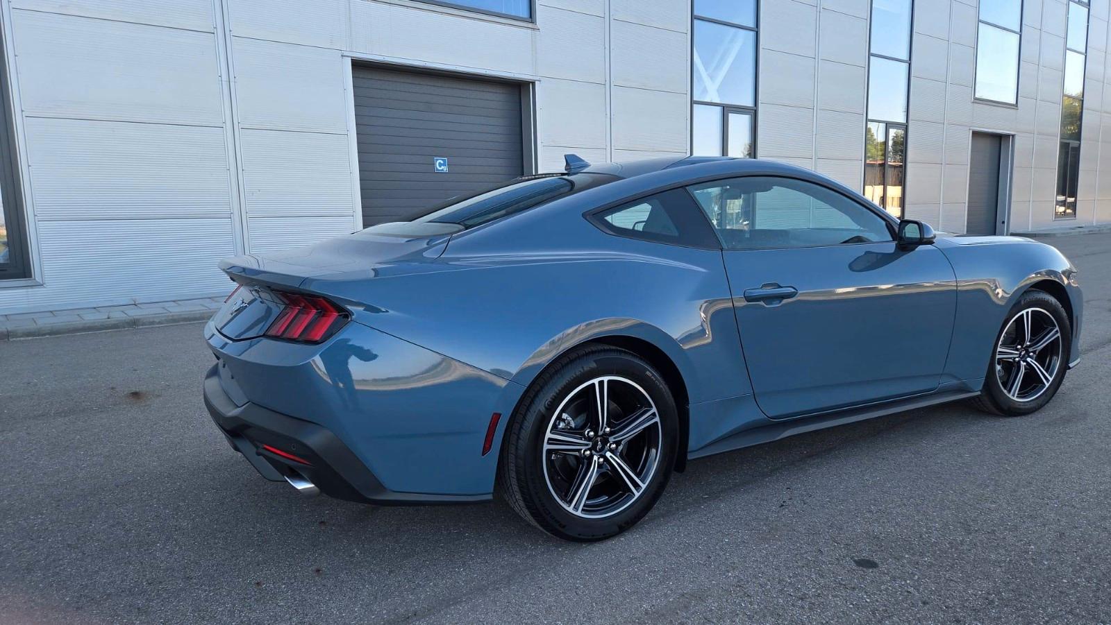 Ford Mustang EcoBoost 2026 | Vapor Blue I TOP
