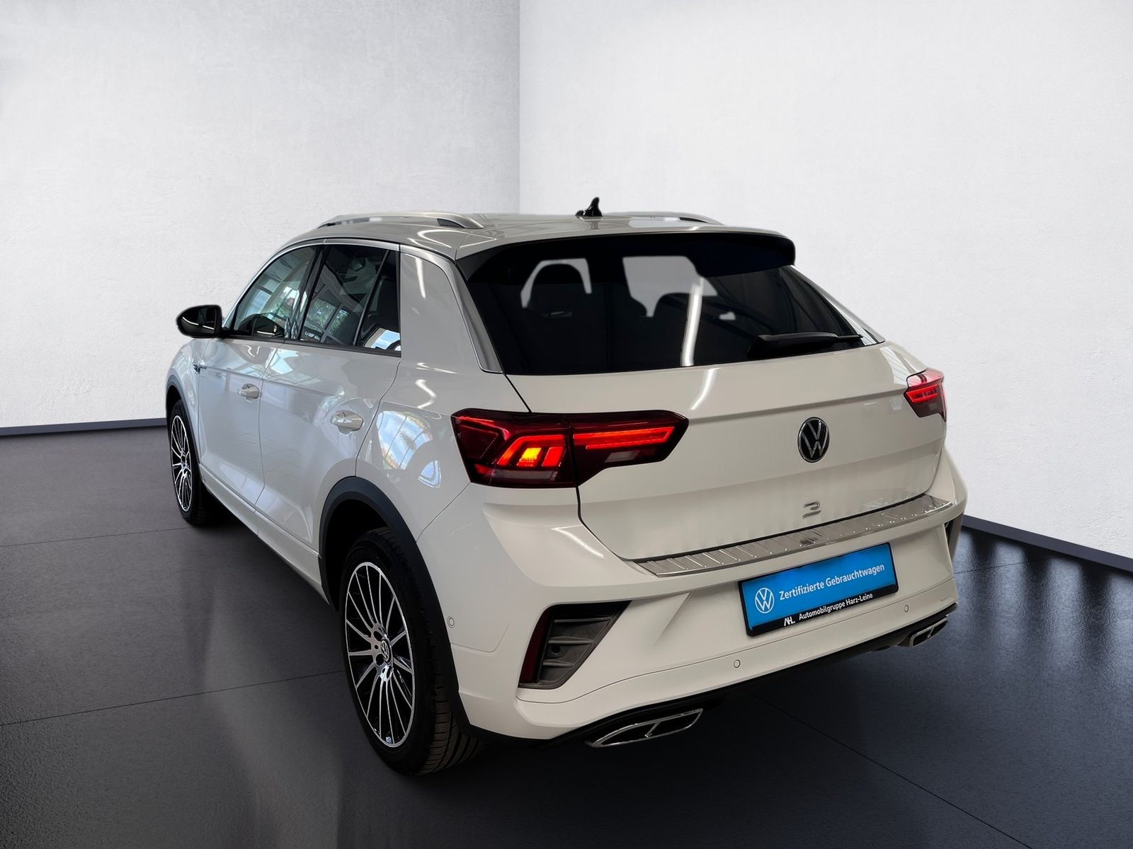 Volkswagen T-Roc R-LINE TSI DSG AHK ALU 18 TRAVEL ASSIST RÜ foto 4