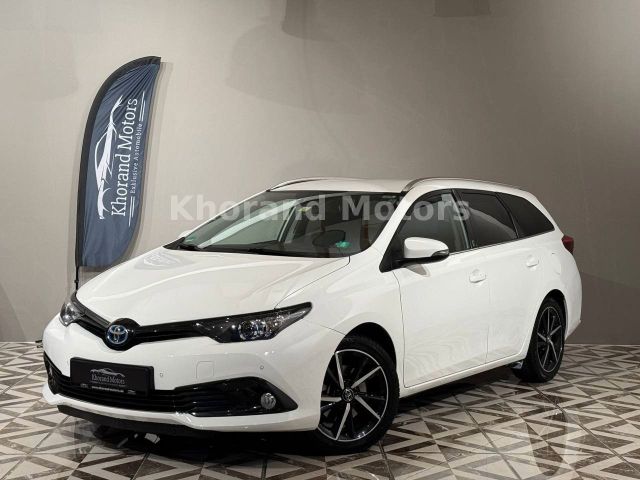 Toyota Auris Touring Sports Hybrid Team D