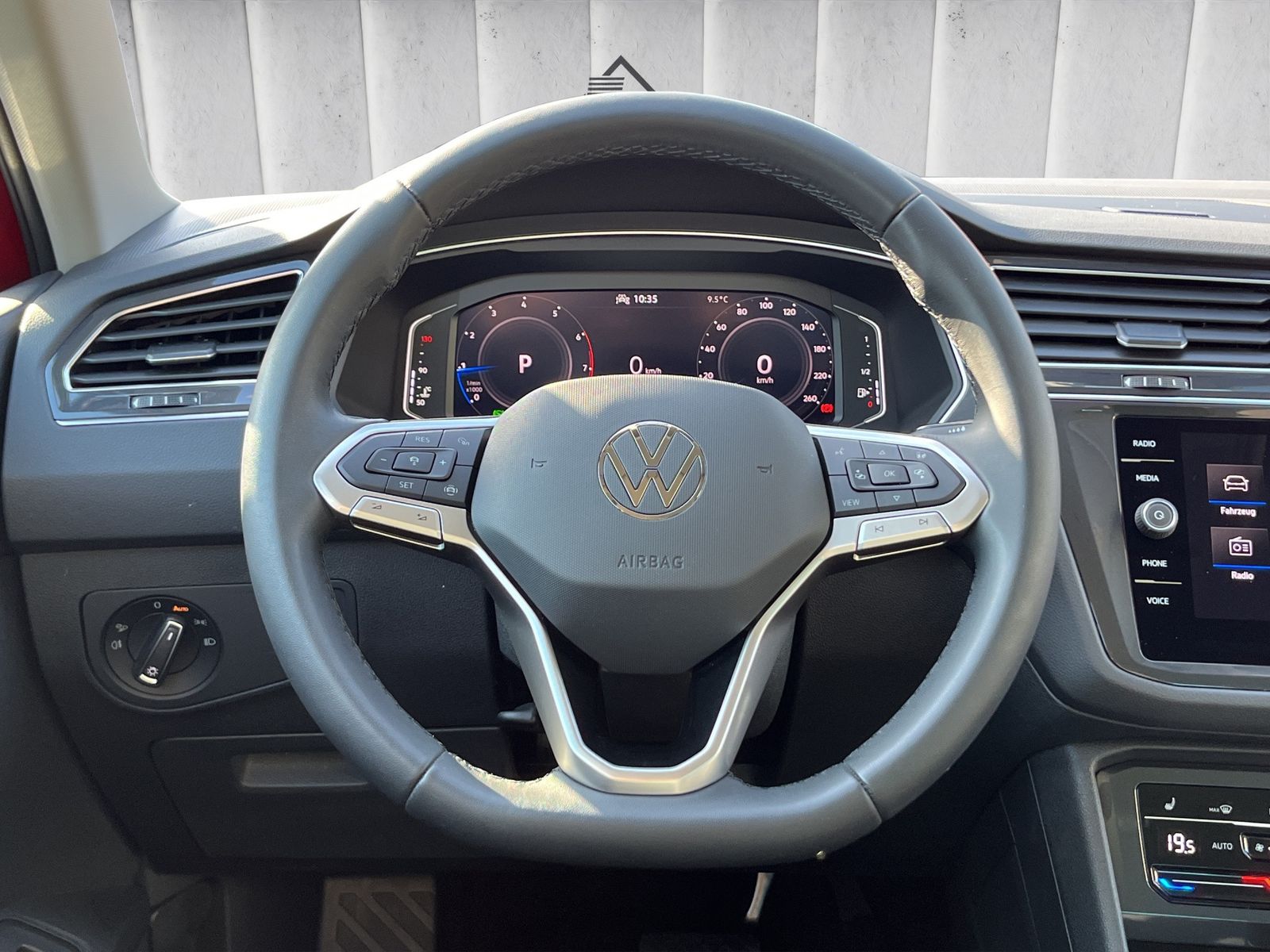 Fahrzeugabbildung Volkswagen Tiguan 1.5 TSI DSG*Elegance*SHZ*LHZ*IQ-Light**