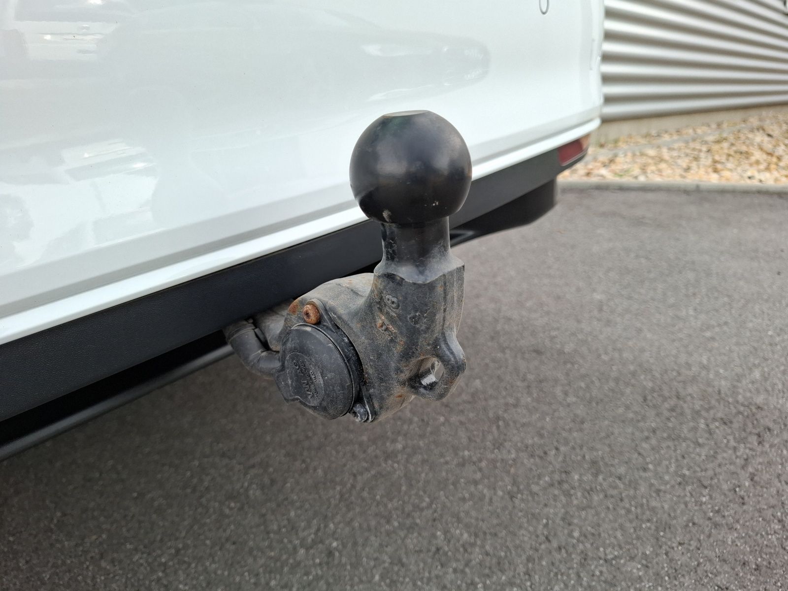 Fahrzeugabbildung Volkswagen Passat Variant TDI Business DSG LED AHK Navi AID