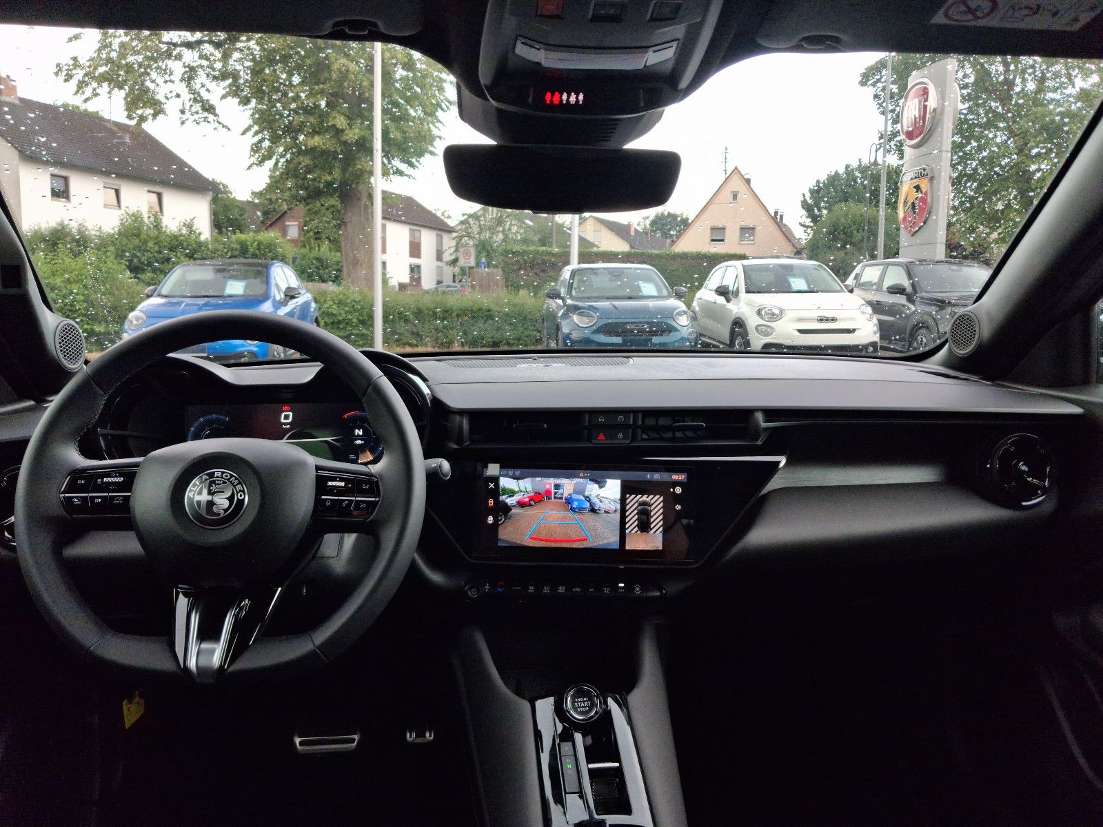 Fahrzeugabbildung Alfa Romeo Junior Ibrida 1.2 VGT 48V-Hybrid 107 kW Ti