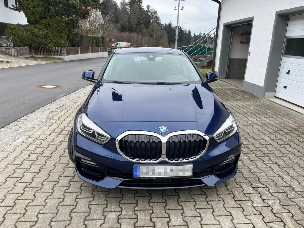 Image of BMW 120