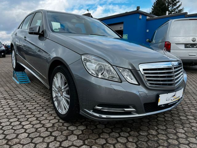 Mercedes-Benz E 200 CGI BlueEfficiency BIXENON/SHZ/KAMERA/NAVI