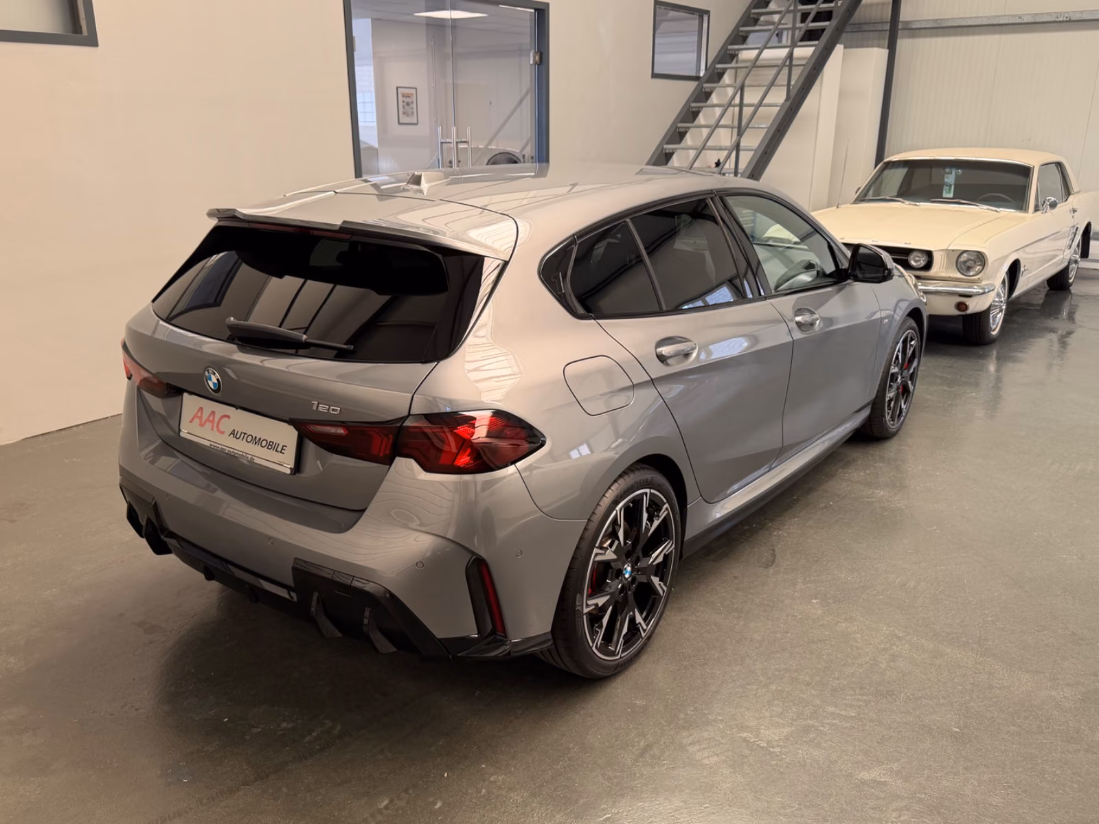BMW 1 Series M Sport Pro Paket/Sonderausstattung, миниатюра 8