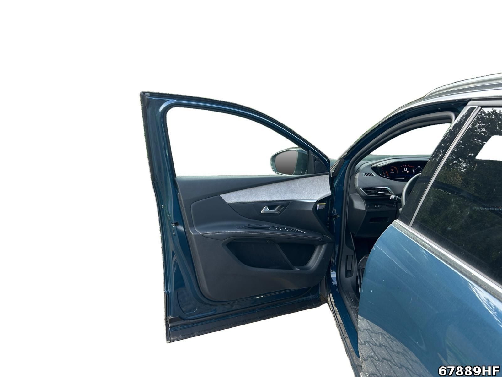 Fahrzeugabbildung Peugeot 5008 1.2 Hybrid 136, GT