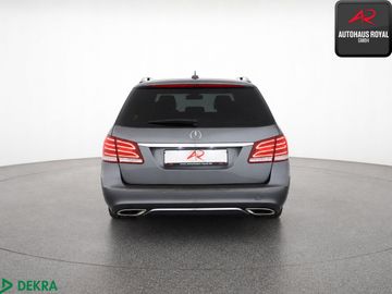 Mercedes E 220 - 4