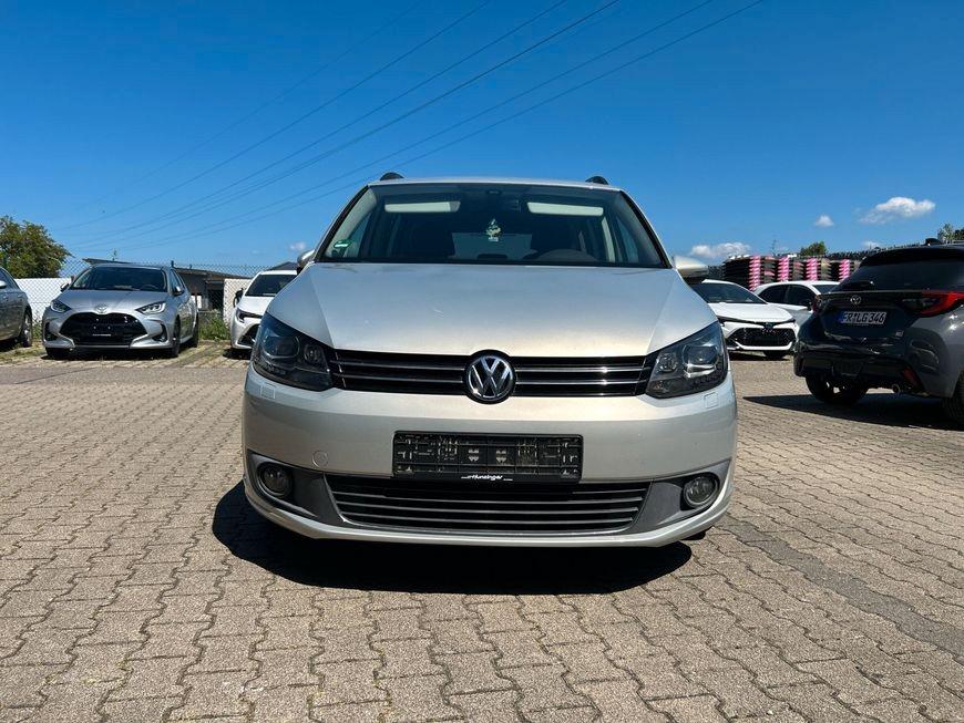 Volkswagen Touran Comfortline/Bi-Xenon/Navi/AHK/Allwetter
