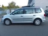 Volkswagen Touran Trendline 1.4  TSI Trendline   AUTOMATIK - Volkswagen Touran mit Benzin-Antrieb: Limousine