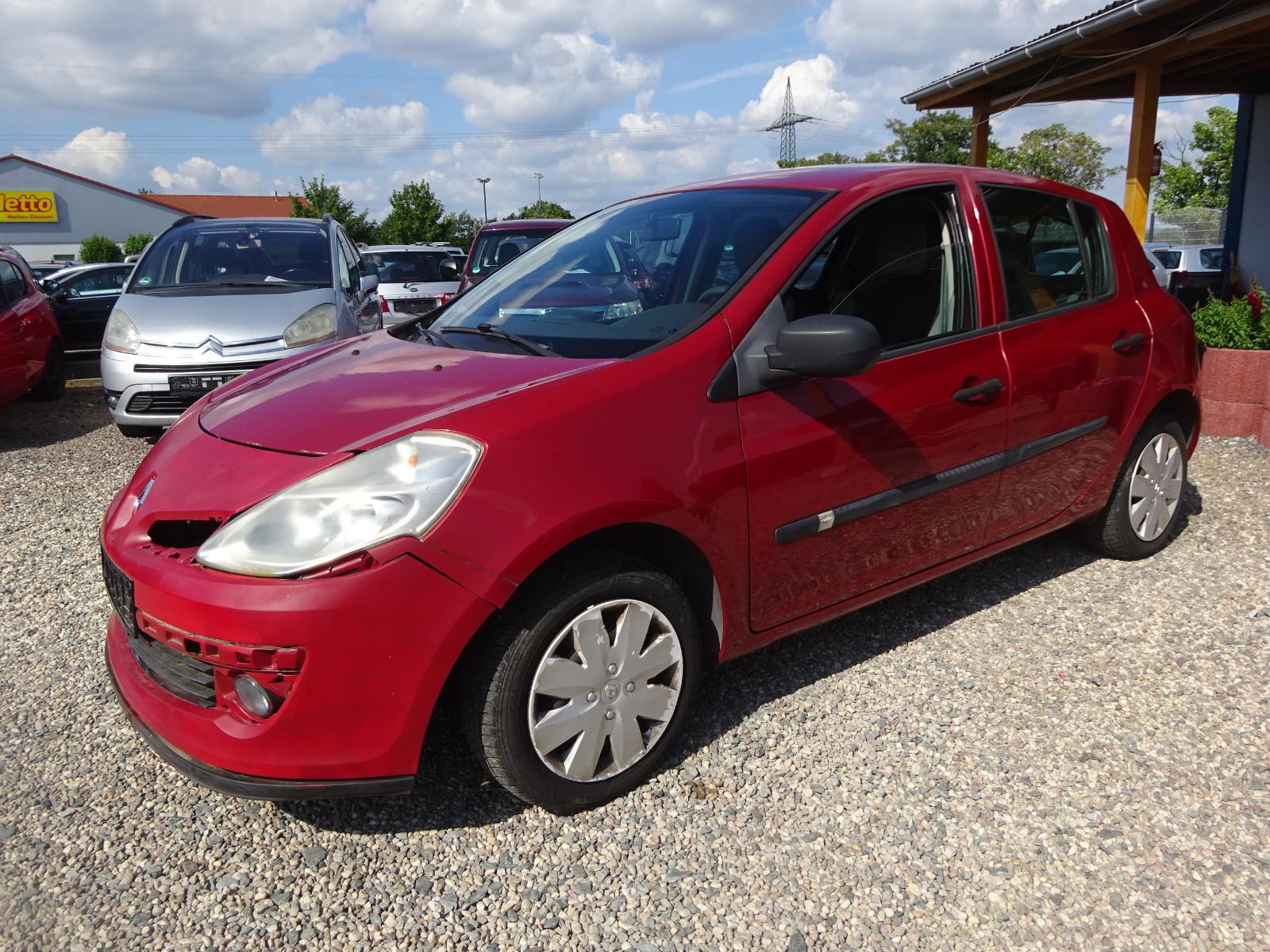 Renault Clio Expression 1.2 16V 75