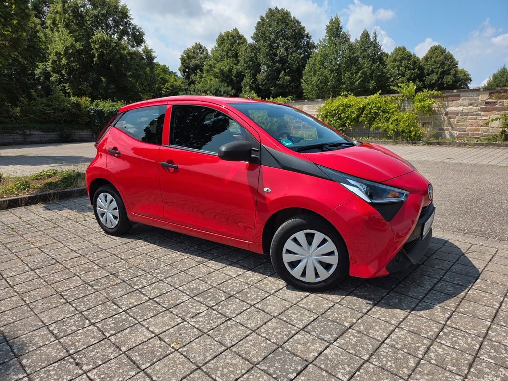 Image of Toyota Aygo (X)