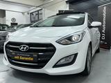 Hyundai i30 Automatik/Kamera/Leder/Navi/Pano.80.000KM - Hyundai Gebrauchtwagen von 2017