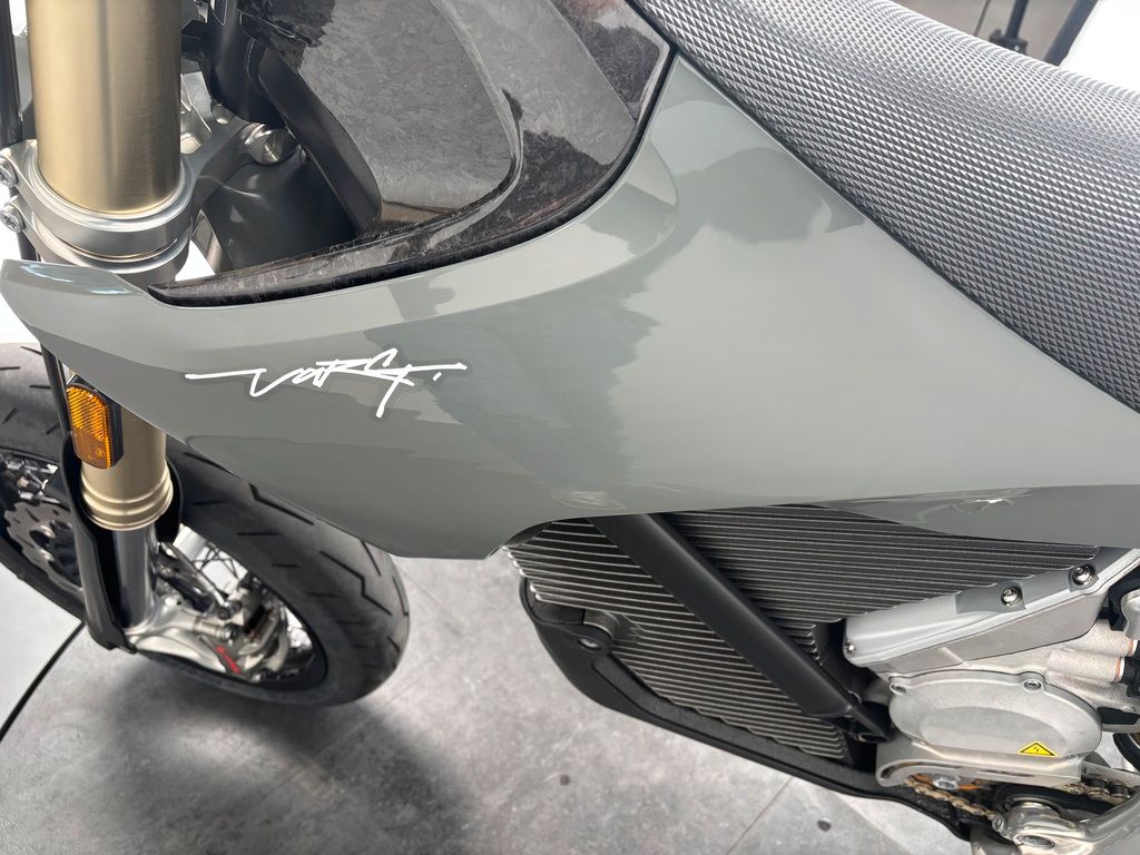 Fahrzeugabbildung Stark VARG SM *NEUFAHRZEUG *B196/A1 taugl. !