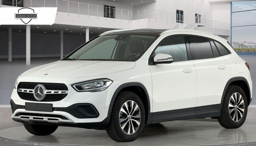 Mercedes-Benz GLA 200