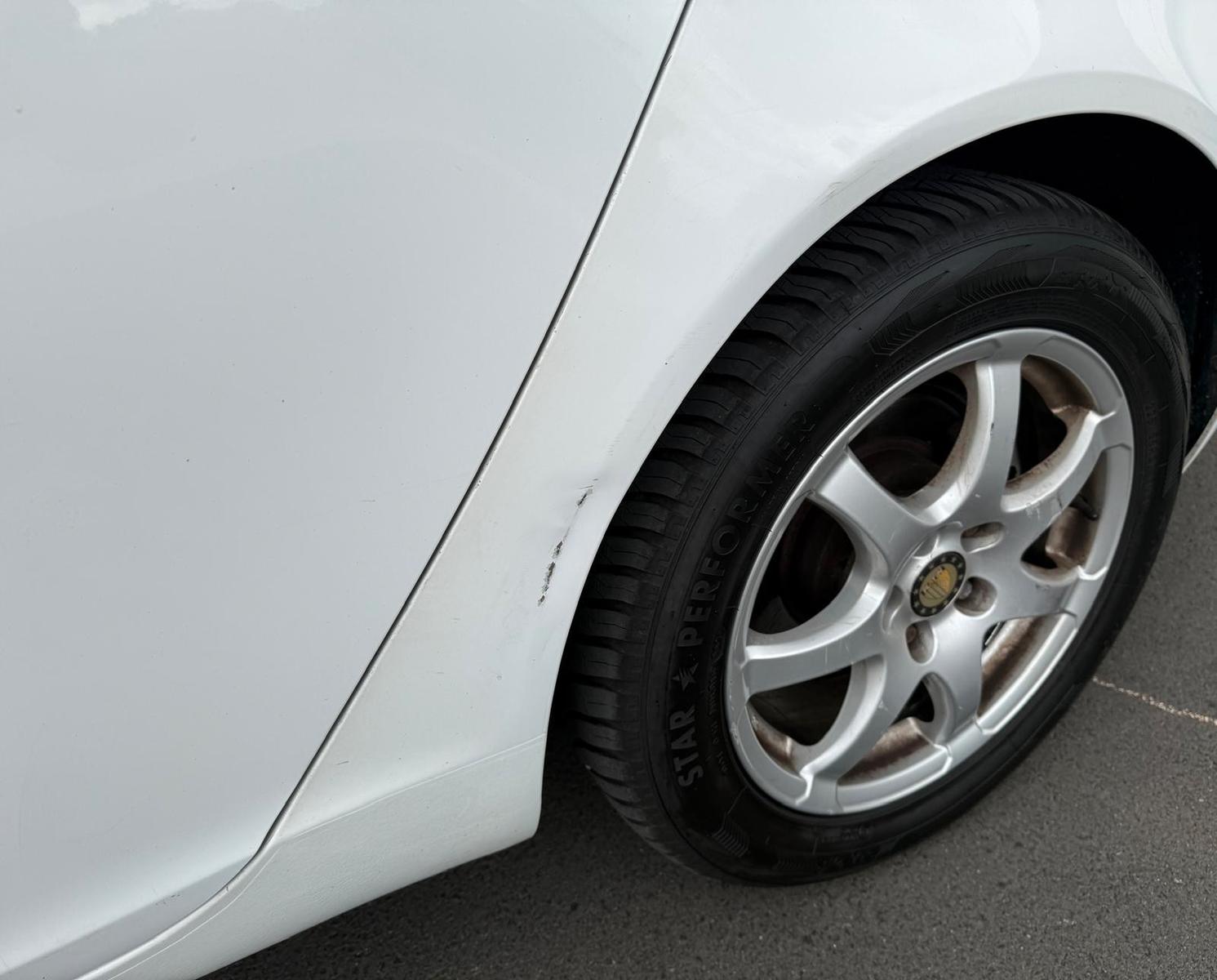 Opel Insignia 2012 — photo 25