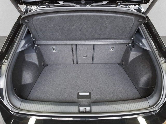 Fahrzeugabbildung Volkswagen T-Roc Black Style 2.0TDI DSG AHK Matrix Massage