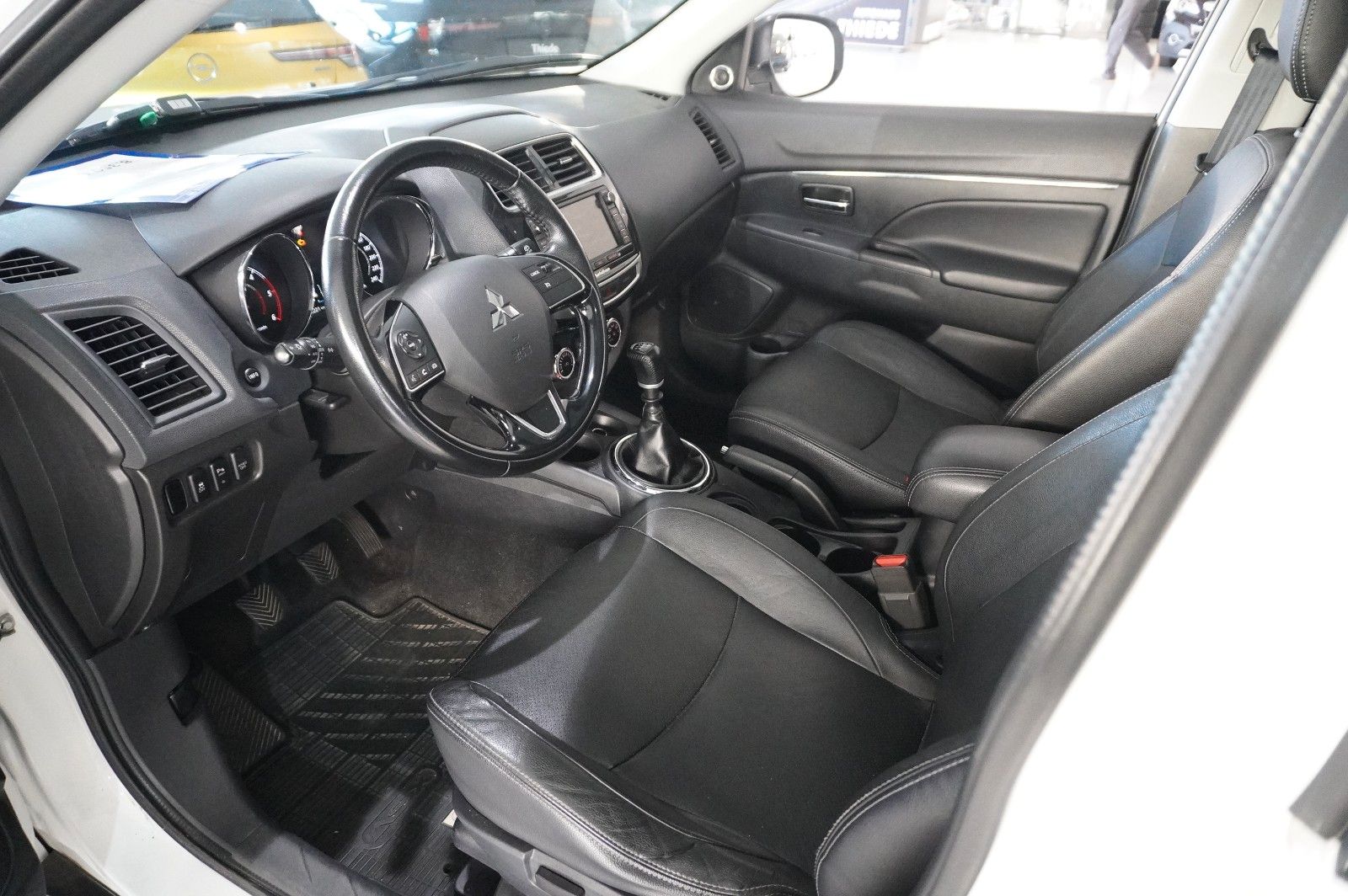 Fahrzeugabbildung Mitsubishi ASX 1.6D TOP 2WD NAVI/LED/KAMERA/PANO./SHZ/AHK