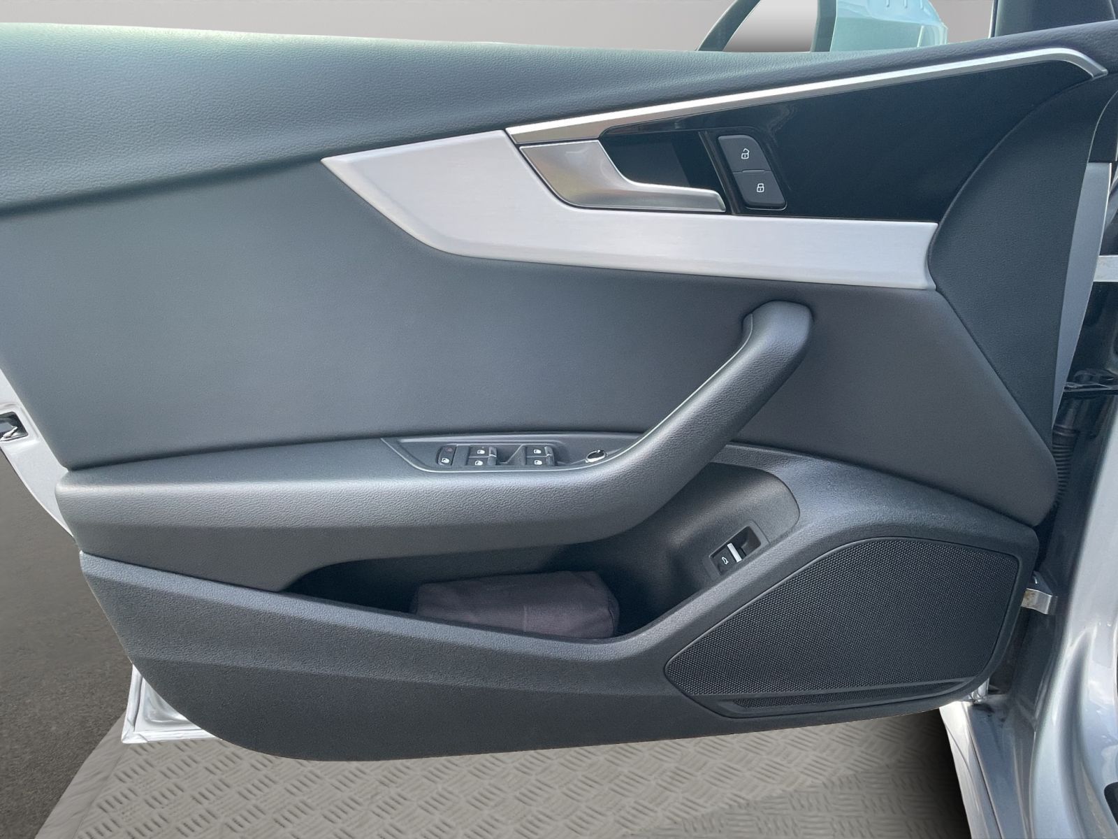Audi A4 - Bild 16